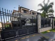 Case e ville in vendita di 300 m² in Via Luchino...