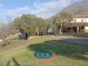 Case e ville in vendita di 300 m² in Via Malusà