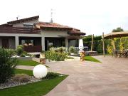 Case e ville in vendita di 300 m² in Via Montaletto