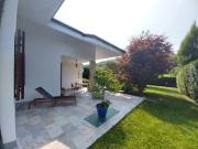 Case e ville in vendita di 300 m² in Via Monte Cuneo, 21