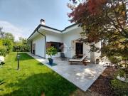 Case e ville in vendita di 300 m² in Via Monte Cuneo