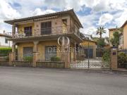 Case e ville in vendita di 300 m² in Via Nuova, 13