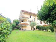 Case e ville in vendita di 300 m² in Via Piave, 36