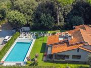 Case e ville in vendita di 300 m² in Via Porto Palmas