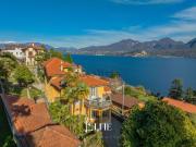 Case e ville in vendita di 370 m² in Via Sant&apos Anna, 27