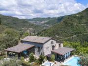 Case e ville in vendita di 300 m² in Via Steneri