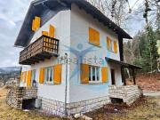 Case e ville in vendita di 300 m² in Via Trento, 2