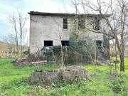 Case e ville in vendita di 300 m² in Via valle Perella