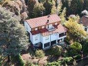 Case e ville in vendita di 300 m² in Viale del Castello, 2