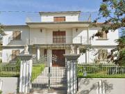 Case e ville in vendita di 300 m² in Viale Italia, 82