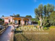 Case e ville in vendita di 300 m² in Viale Priamo, 62