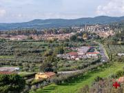 Case e ville in vendita di 302 m² in Via Cassia Nord