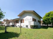 Case e ville in vendita di 302 m² in Via della Rocca