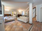 Case e ville in vendita di 302 m² in Via della Rocca