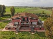 Case e ville in vendita di 303 m² in Via della...