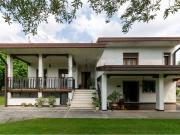 Case e ville in vendita di 303 m² in Via Praello