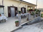 Case e ville in vendita di 304 m² in Contrada Montagna, 24