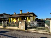 Case e ville in vendita di 304 m² in Via Fiume Oglio, 17