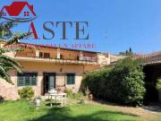 Case e ville in vendita di 305 m²