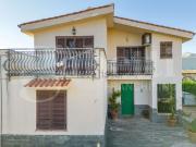 Case e ville in vendita di 305 m² in Via Ettore Gabrici, 22