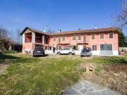 Case e ville in vendita di 305 m² in Via per Viale, 7