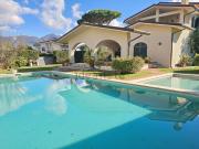 Case e ville in vendita di 306 m²