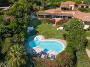 Case e ville in vendita di 306 m² in Via del Golf, 16