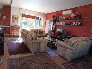 Case e ville in vendita di 306 m² in Via Teognide