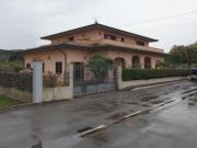 Case e ville in vendita di 310 m² in Strada Camerone