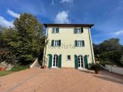 Case e ville in vendita di 310 m² in Via dei Salesiani, 15