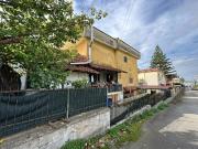 Case e ville in vendita di 310 m² in Via Lago Patria, 227