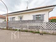 Case e ville in vendita di 310 m² in Via Pietro...