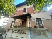 Case e ville in vendita di 310 m² in Viale Carlo...