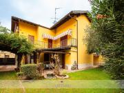 Case e ville in vendita di 311 m² in Via XXIV Maggio, 11