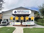 Case e ville in vendita di 312 m² in Via Giacomo Leopardi