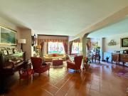 Case e ville in vendita di 312 m² in Via Lamberto Vignoli