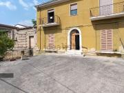 Case e ville in vendita di 314 m² in Via Vittorio...