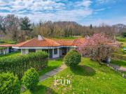 Case e ville in vendita di 315 m² in Via G. Caligara, 2