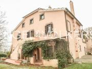 Case e ville in vendita di 315 m² in Via Monte Pizzo
