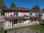 Case e ville in vendita di 315 m² in Via San Felice, 93