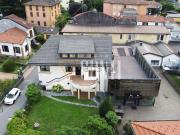 Case e ville in vendita di 317 m² in Via Piave, 2