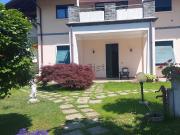 Case e ville in vendita di 317 m² in Via Ugo Foscolo, 3