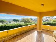 Case e ville in vendita di 318 m² in Via dei Lupercali, 10