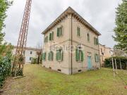 Case e ville in vendita di 318 m² in Via Giuseppe Miliani, 5