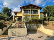 Case e ville in vendita di 319 m² in Strada del Carrato