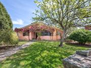 Case e ville in vendita di 320 m² in Strada Poggio dei Pini