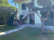 Case e ville in vendita di 320 m² in Via Albertesca