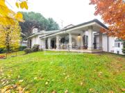 Case e ville in vendita di 320 m² in Via Giacomo Puccini