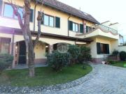 Case e ville in vendita di 320 m² in Via Giorgio...