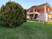 Case e ville in vendita di 320 m² in Via Luigi Pigoni